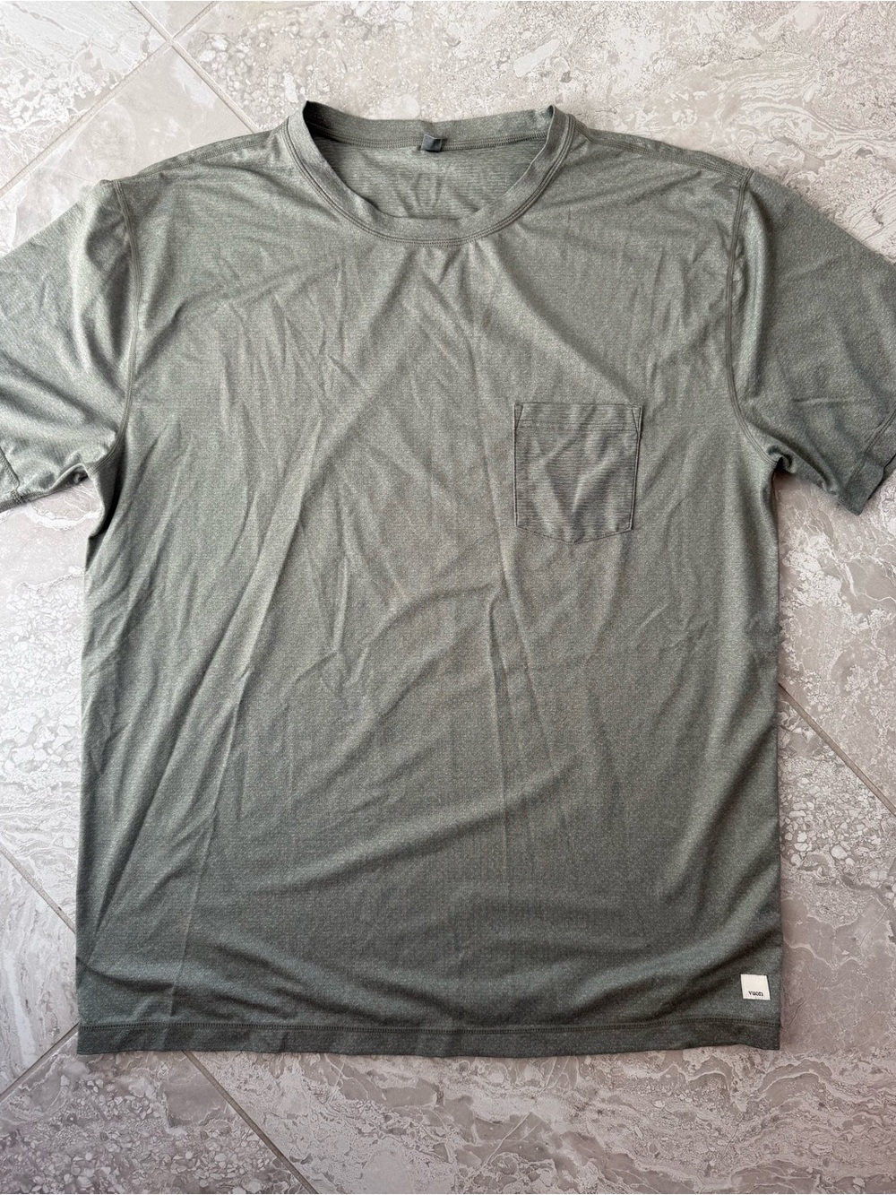 Men's Vuori Tradewinds Performance Tee in Army Heather, Size XL